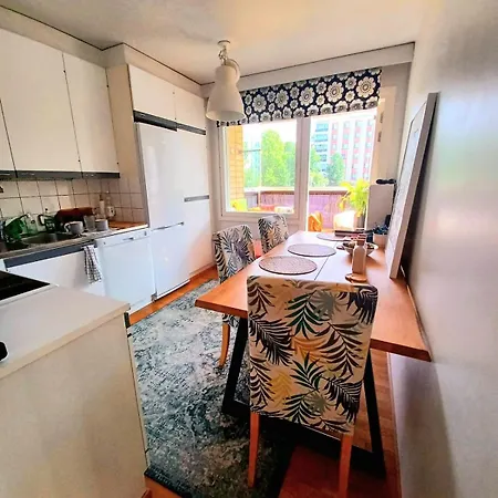 Private Sauna, Balcony And Location In Tampere! * 탐페레